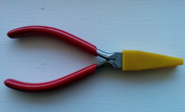 尖嘴鉗具3D打印模型