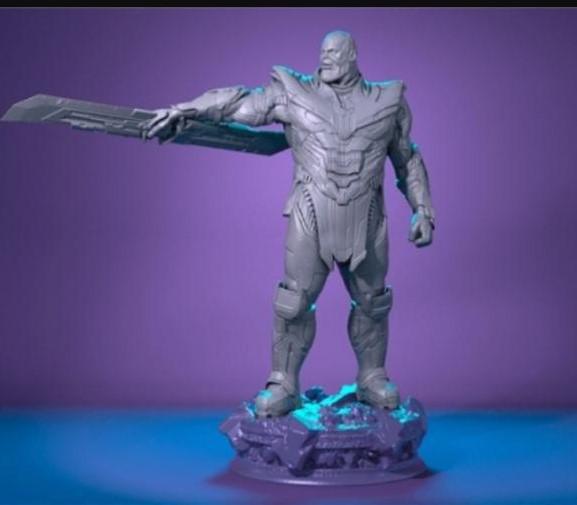 滅霸持刀站立3D打印模型