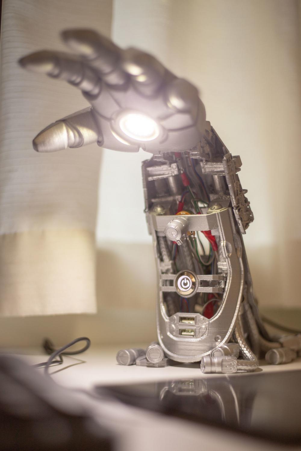 鋼鐵俠 手掌枱燈3D打印模型